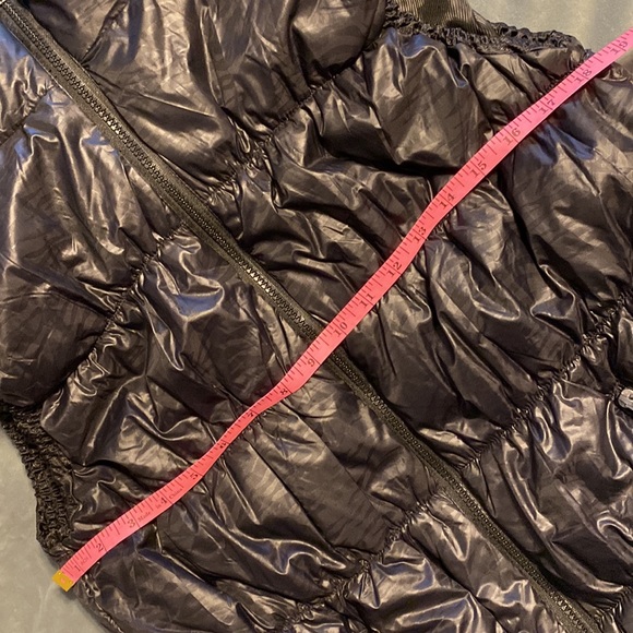 Betsy Johnson Black Puff Vest large - Picture 9 of 9